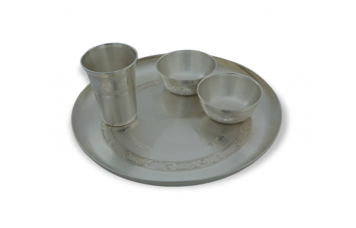 Velpatti Design with Lining Dinner Set 12 inches